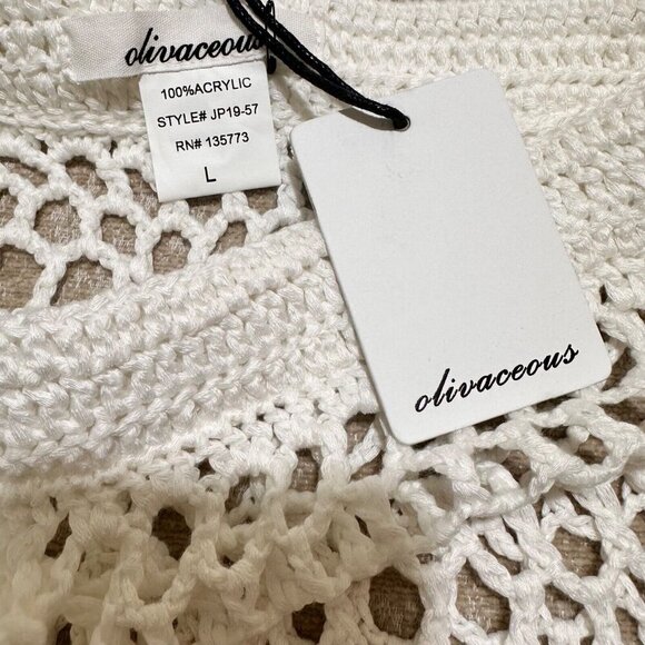 Olivaceous White Shorts Size L Crochet Knit Elastic Coverup Swim Festival NWT - Picture 3 of 4